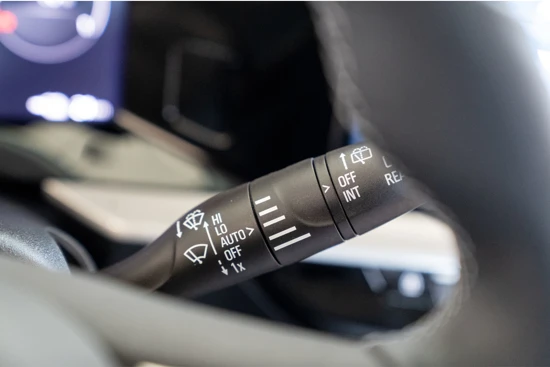 Opel Mokka Elegance 50-kWh 11kw 3-Fase | Groot Scherm | Camera | Navigatie | Keyless | Apple Carplay & Android Auto | Dodehoek Waarschuwing