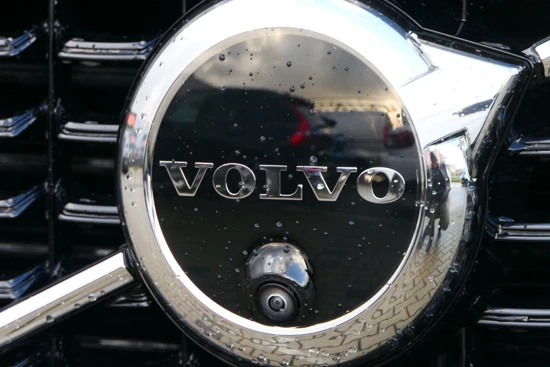 Volvo XC60 T8 AWD Polestar Engineered l Panoramadak l 22 inch l BLIS l Bowers&Wilkins l Head-up | Geluiddempend Glas