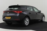 SEAT Leon 1.0 TSI 90PK | 4 jaar Fabrieksgarantie | App-connect met Google maps navigatie | Cruise control | Led verlichting | Climate cont