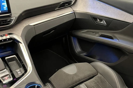 Peugeot 3008 1.6 HYbrid 225PK GT Pack Business | Panorama Dak | Elek. Stoel met geheugen en massage | Elek. Achterklep | Camera Voor + Achter
