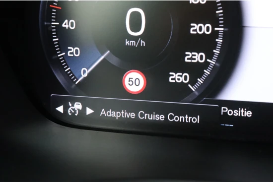 Volvo V60 T8 AWD Recharge Inscription | Schuifdak | Adaptieve Cruise Control | Pilot Assist | Standkachel met Volvo On Call App | Stoelver