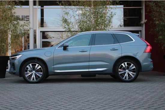 Volvo XC60 2.0 Recharge T6 AWD Plus Bright | Schuifdak | Adaptive Cruise met stuurhulp | Stuur- en stoelverwarming | Memory stoelen