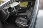 Volvo XC60 2.0 Recharge T6 AWD Plus dark | Trekhaak | Adaptive Cruise met Stuurhulp | Schuifdak | Stuur- en stoelverwarming voor & achter |