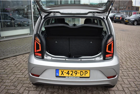 Volkswagen up! 1.0 Up! | AIRCO | NAVI BY APP | LICHT & ZICHT PAKKET | NIEUWSTAAT!