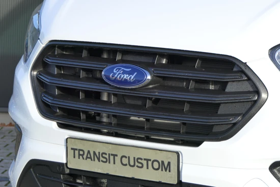 Ford Transit Custom 320 2.0 TDCI 130pk L2H1 Trend | Navigatie | Camera | CarPlay/AndroidAuto | Cruise Control | Parkeersensoren