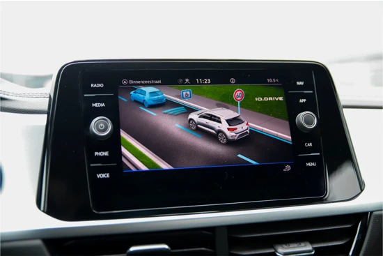 Volkswagen T-Roc 1.0 TSI Life | Camera | Navigatie | Carplay | Cruise control