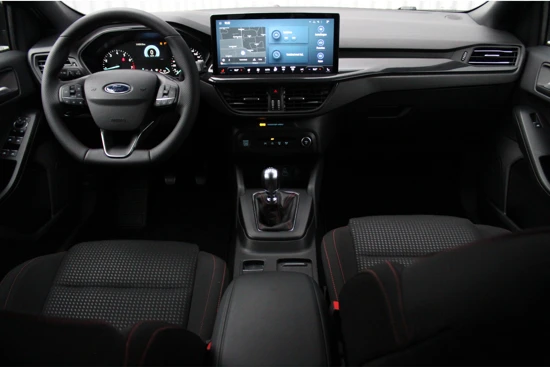 Ford Focus Wagon 1.0 125PK | Groot scherm! | Navigatie | Winter Pack | Achteruitrijcamera | CruiseControl |