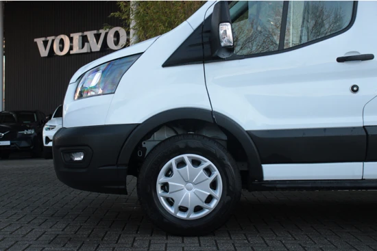 Ford Transit 350 2.0 130PK L2H2 Trend | Trekhaak | Parkeersensoren achter | Stoelverwarming | Trekgewicht: 2.800kg