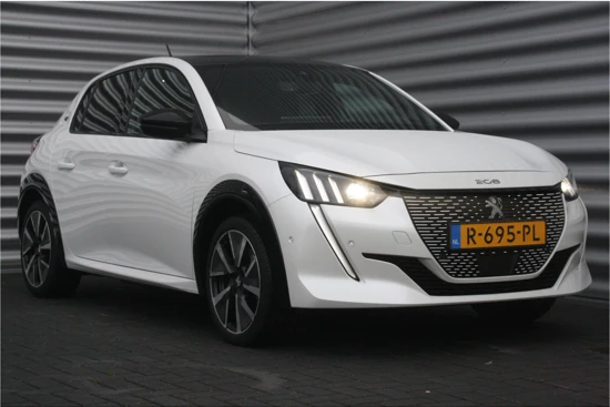 Peugeot e-208 EV 136PK GT PACK / NAVI / LEDER / CLIMA / PDC / 17" LMV / CAMERA / KEYLESS / I-COCKPIT / PARELMOER /