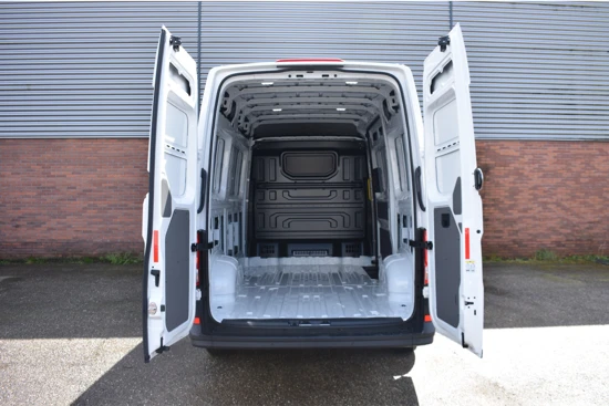 Volkswagen Crafter 30 2.0 TDI 140 pk L3H3 Comfortline