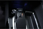 Peugeot 3008 1.2 130Pk Allure | Automaat | Camera | Leder\Stof | Stoelverwarming | Dode hoek | Keyless | Carplay | Rijstrooksensor |