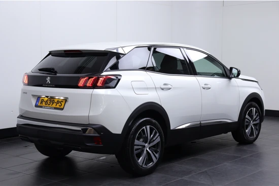 Peugeot 3008 1.2 130Pk Allure | Automaat | Camera | Leder\Stof | Stoelverwarming | Dode hoek | Keyless | Carplay | Rijstrooksensor |