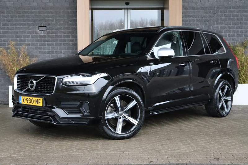 Volvo XC90 T8 AWD Recharge R-Design | Schuifdak | Camera | Stoelverwarming | Standkachel met Volvo On Call App | Carbon Inleg | Adaptieve C