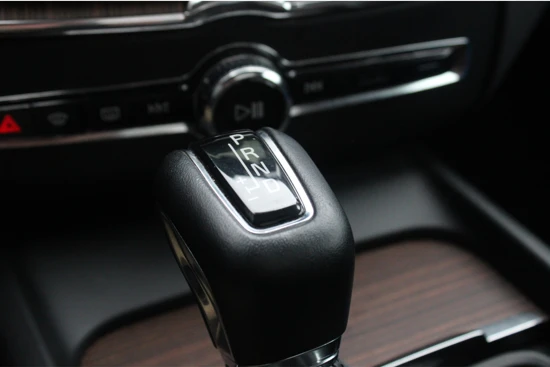 Volvo XC60 T5 Inscription | 1e eigenaar | Panoramadak | Head-up | Camera | Adaptieve cruise | BLIS