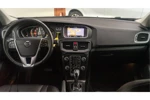 Volvo V40 Cross Country 1.5 T3 Dynamic Edition