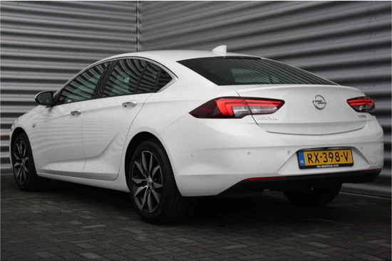 Opel Insignia GRAND SPORTS 1.5 TURBO 165PK INNOVATION+ / NAVI / LEDER / CLIMA / LED / PDC / AGR / CAMERA / KEYLESS / 18" BI-COLOR / BOSE / PAR