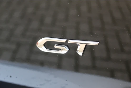 Peugeot e-2008 GT 50 kWh # | Panoramadak | 10" touchscreen i.p.v. 7" | Dodehoekbewaking | Stoelverwarming