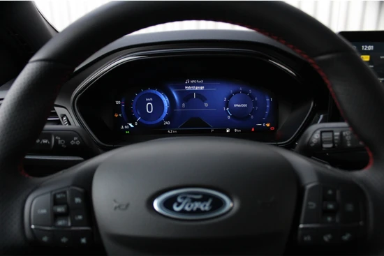 Ford Focus 1.0 EcoBoost Hybrid ST Line X | Direct rijden | 18 inch | Winterpack | Achteruitrijcamera |
