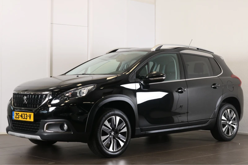 Peugeot 2008 SUV 1.2 PureTech Allure 82pk | Navi | Cruise | Clima | Parkeersensoren | Privacy Glass | 16" Lichtmetaal