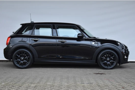 MINI Cooper 1.5 Pepper