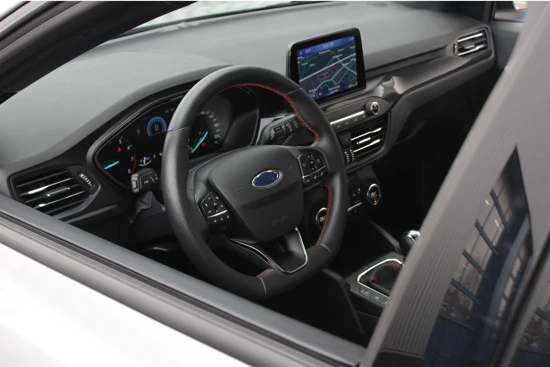 Ford Focus 1.0 EcoBoost ST Line Business | Adap. Cruise Control | Winter Pack