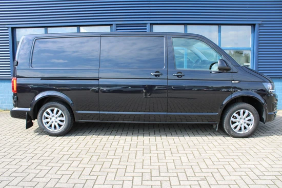 Volkswagen Transporter L2H1 2.0 TDI 150PK | NAVI | TREKHAAK