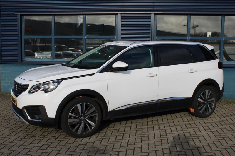 Peugeot 5008 1.6 PureTech Blue Lease Premium