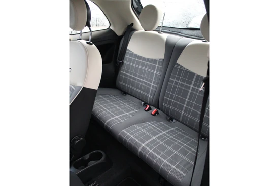 Fiat 500 1.0 Hybrid Lounge 70PK | Airco Cruise C. Vision pakket | Park Assitst | Regen & Lichtsensor | 15" Licht met. velgen | Elec. rame