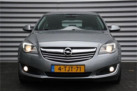 Opel Insignia 1.4 TURBO 140PK EDITION+ / NAVI / CLIMA / LED / PDC / AGR / 18" LMV / CAMERA / TREKHAAK / BLUETOOTH / CRUISECONTROL / NIEUWSTAAT