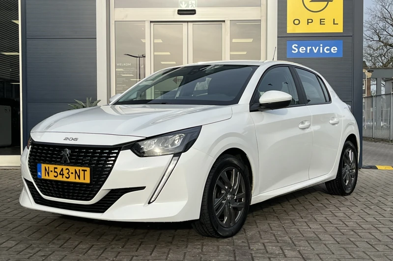 Peugeot 208 1.2 75PK Active Pack | Navigatie | Parkeersensoren | Apple/Android Carplay | 16" Lichtmetaal |