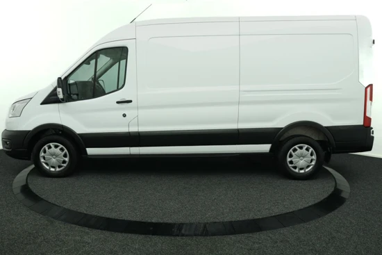 Ford Transit 330 2.0 TDCI L3H2 Trend 130pk | Navigatie | Camera | Trekhaak | Apple Carplay/ Android auto |