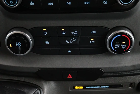 Ford Transit 330 2.0 TDCI L3H2 Trend 130pk | Navigatie | Camera | Trekhaak | Apple Carplay/ Android auto |