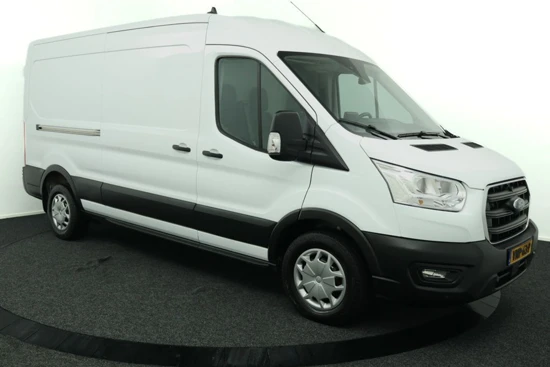 Ford Transit 330 2.0 TDCI L3H2 Trend 130pk | Navigatie | Camera | Trekhaak | Apple Carplay/ Android auto |