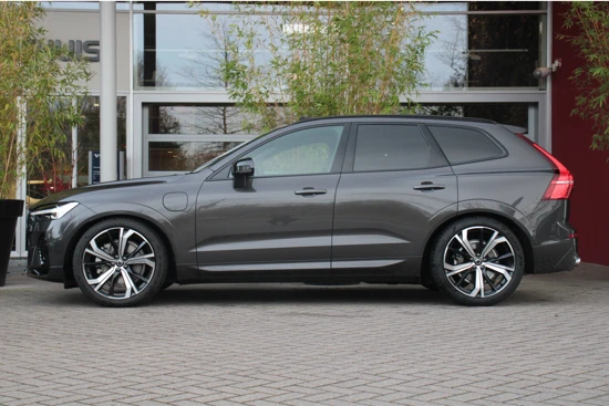 Volvo XC60 Recharge T6 AWD Ultimate Dark | Heico Sportiv uitlaat | Bowers&Wilkins audio | Head-Up Display | Memory stoelen | Schuif-/kantel