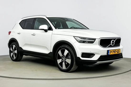 Volvo XC40 T2 MOMENTUM BUSINESS