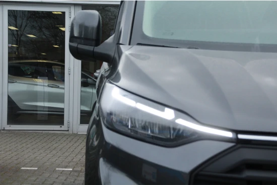 Ford Transit Custom 320 2.0 TDCI L2H1 LIMITED AUTOMAAT | DIRECT RIJDEN! | CAMERA | NAVI | NIEUWE MODEL! | VIRTUAL COCKPIT | APPLE CARPLAY & ANDROID