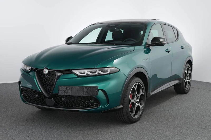 Alfa Romeo Tonale 1.3T PHEV Veloce | Panoramisch schuif/ kantel dak | Thechnology pack | Winter pack | Adaptieve cruise control | Brembo remklauwe