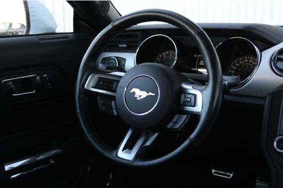 Ford Mustang Convertible 5.0 V8 GT | Compleet! | Dealeronderhouden! | Unieke auto! | Alarmsysteem | Custom Pack |