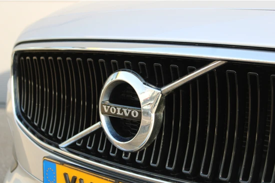 Volvo V90 T4 190pk Momentum AUT.