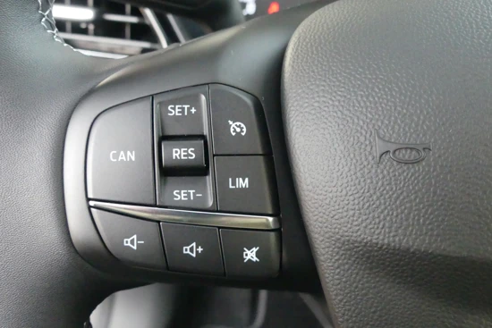 Ford Fiesta 1.0 EcoBoost Hybrid 125PK Titanium | KEYLESS ENTRY/START | STOEL+STUURVERWARMING |