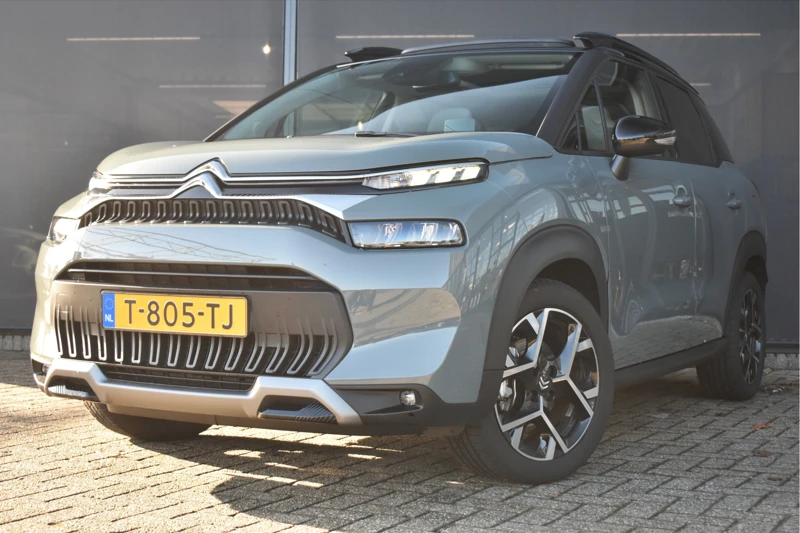 Citroën C3 Aircross 1.2 PureTech Shine Pack 110pk DEMO-DEAL! | Schuif-/Kanteldak | Leder | Stoelverwarming | Climate Control | Achteruitrijcamera |