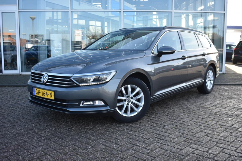 Volkswagen Passat Variant Comfortline 1.4 TSI 125PK | NAVIGATIE | TREKHAAK | PARKEERSENSOREN V+A