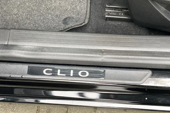 Renault Clio Clio 1.0 TCe 92pk Zen | Camera | PDC V&A | Navigatie | Airco | Cruise control |