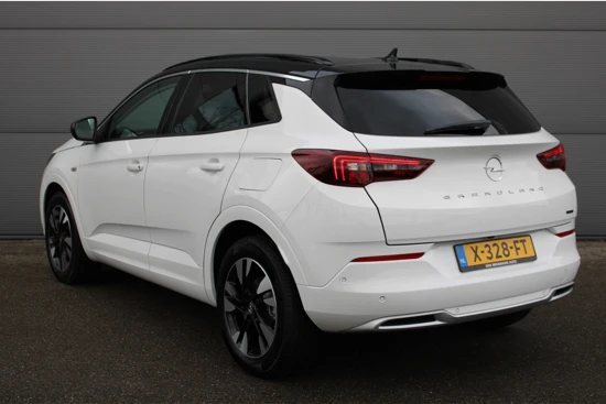 Opel Grandland 1.6T Hybrid 225pk Level 3