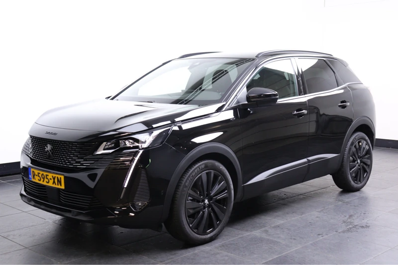 Peugeot 3008 1.2 130PK GT Automaat | Black Pack | Camera | Adaptieve Cruise | 19" Lichtmetaal | Trekhaak | Leder/Stof | Apple/Android Carplay