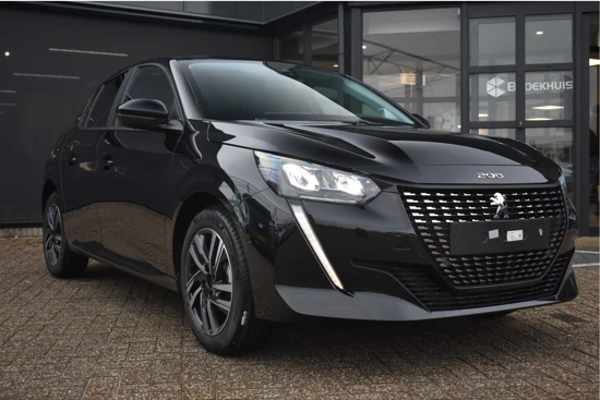 Peugeot 208 1.2 PureTech Style Pack 75pk VOORRAADACTIE! | Navigatie | Achteruitrijcamera | Full-LED | 16"LMV | Getint Glas | Cruise Control