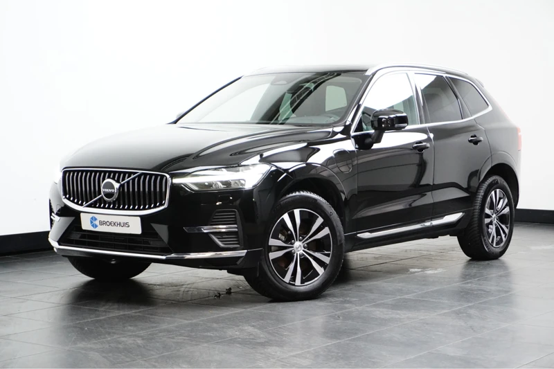 Volvo XC60 Recharge T6 AWD Plus Bright | BLIS | Pilot Assist | Camera | Trekhaak |