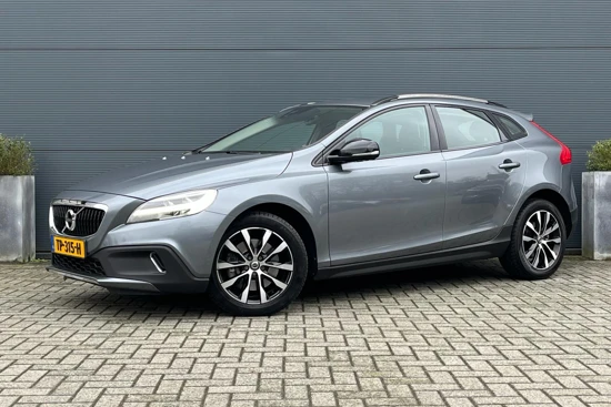 Volvo V40 Cross Country 1.5 T3 Dynamic Edition