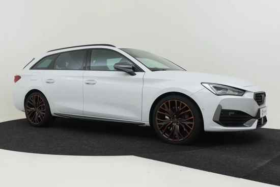 CUPRA Leon Sportstourer 1.4 e-Hybrid PHEV VZ Copper Edition 245pk | Adaptief cruise control | Navigatie | Led koplampen | App connect | Dodehoekdetectie