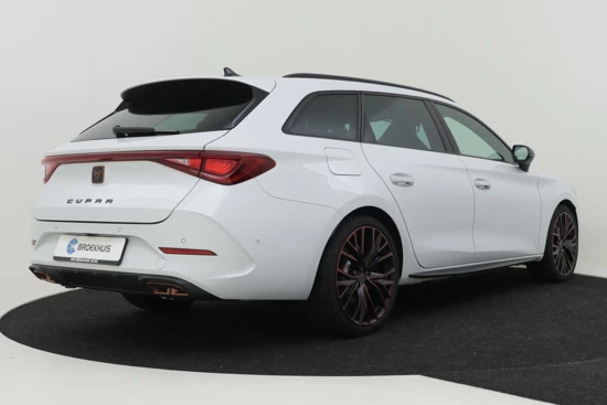 CUPRA Leon Sportstourer 1.4 e-Hybrid PHEV VZ Copper Edition 245pk | Adaptief cruise control | Navigatie | Led koplampen | App connect | Dodehoekdetectie